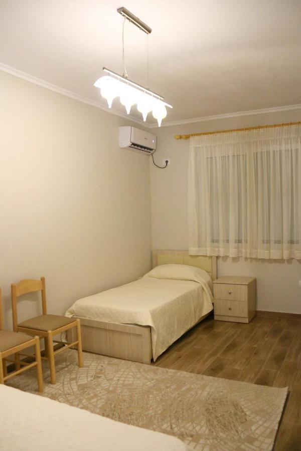 New Bazaar Arben's Apartmán *